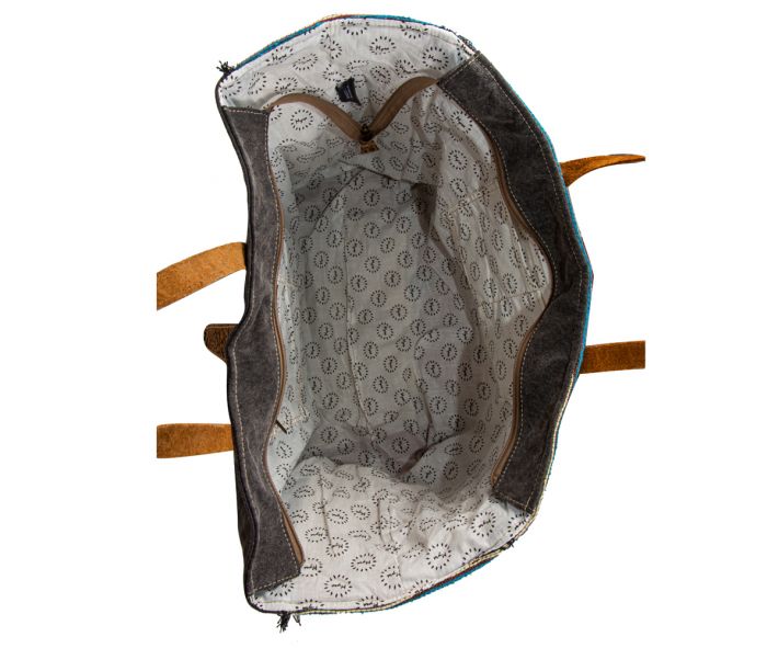 Myra Partisan Weekender Bag - The Street Boutique