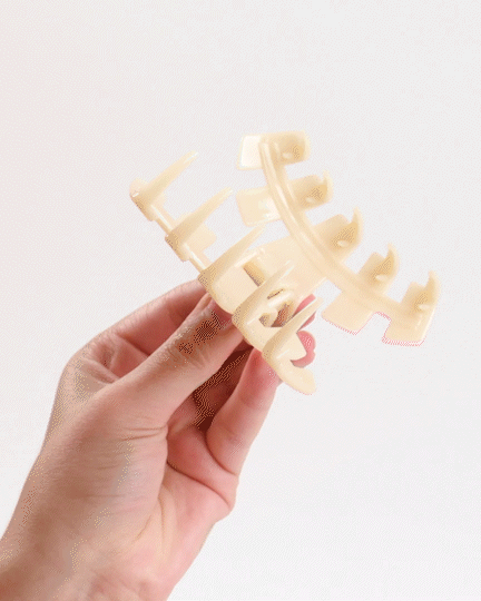 TELETIES - MEDIUM HAIR CLIP - The Street Boutique
