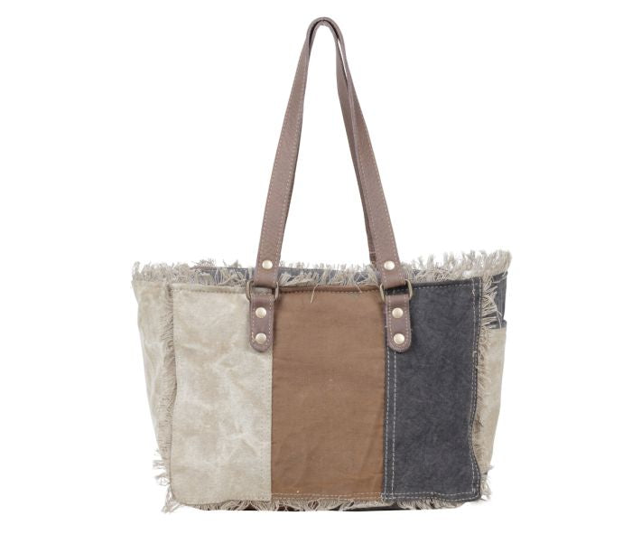 Load image into Gallery viewer, Myra Resplendent Weekender Bag - The Street Boutique 
