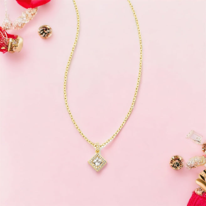 Gracie Gold Short Pendant Necklace in White Crystal | KENDRA SCOTT - The Street Boutique 
