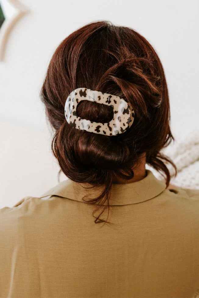 Medium Flat Round Hair Clip | TELETIES - The Street Boutique 