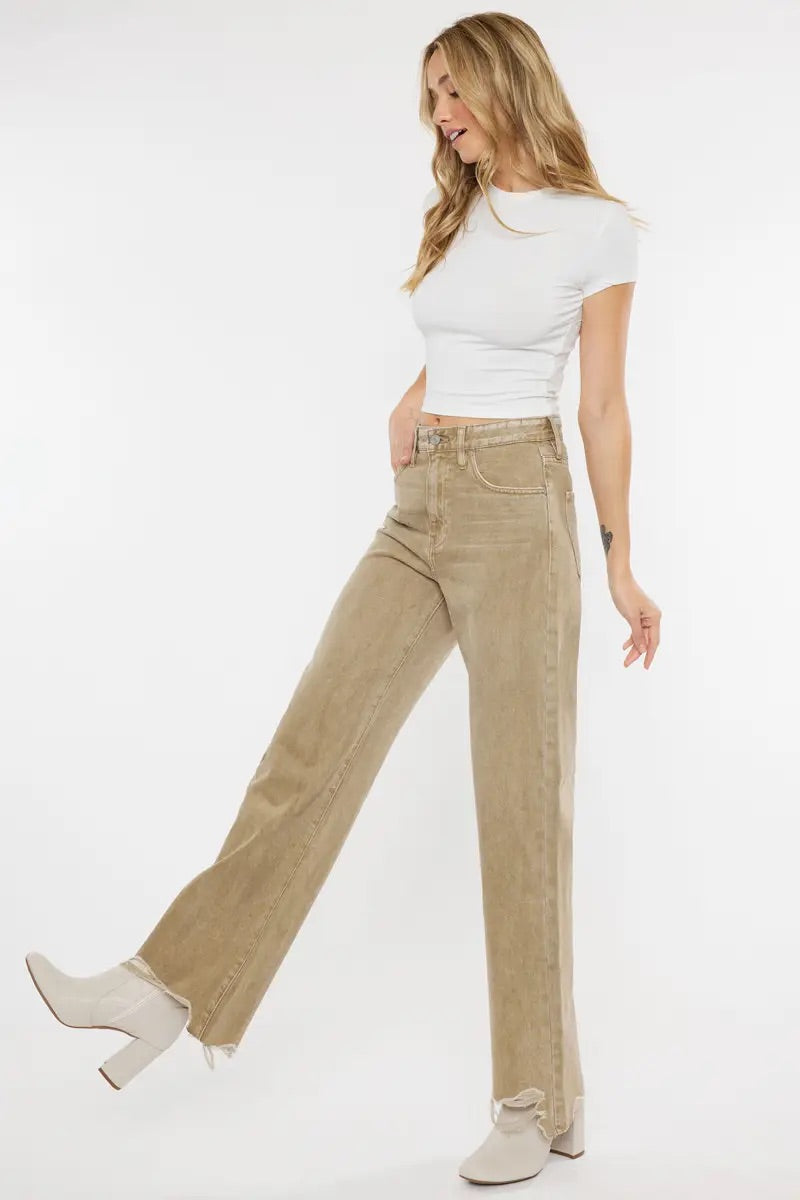 Ultra High Rise 90’s Flare Jeans - The Street Boutique 