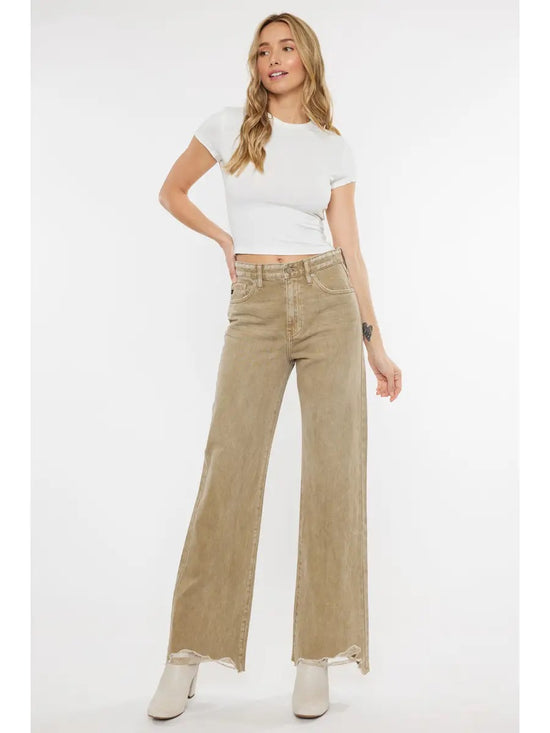 Ultra High Rise 90’s Flare Jeans - The Street Boutique 