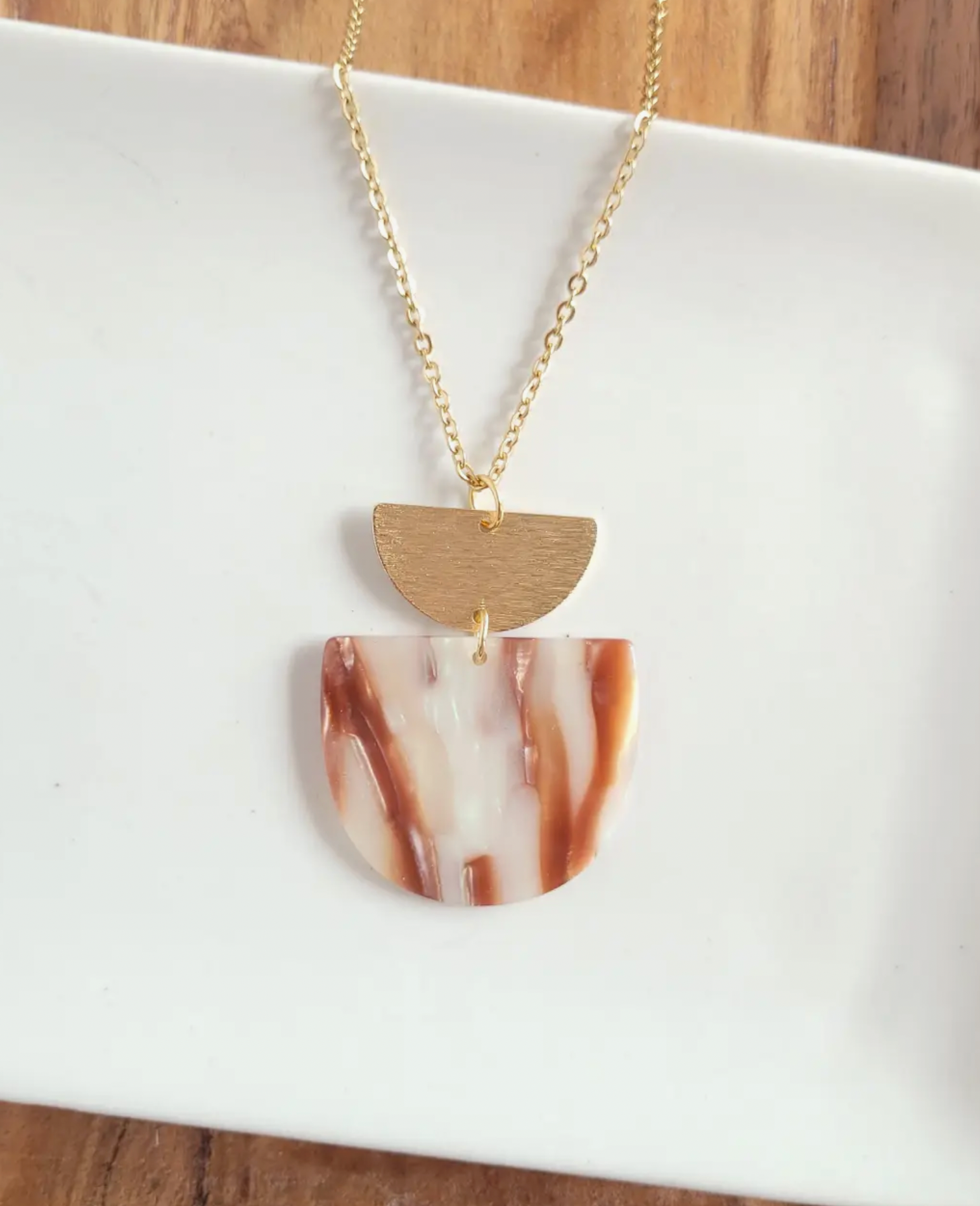 Harper Necklace-Mocha Shimmer - The Street Boutique 